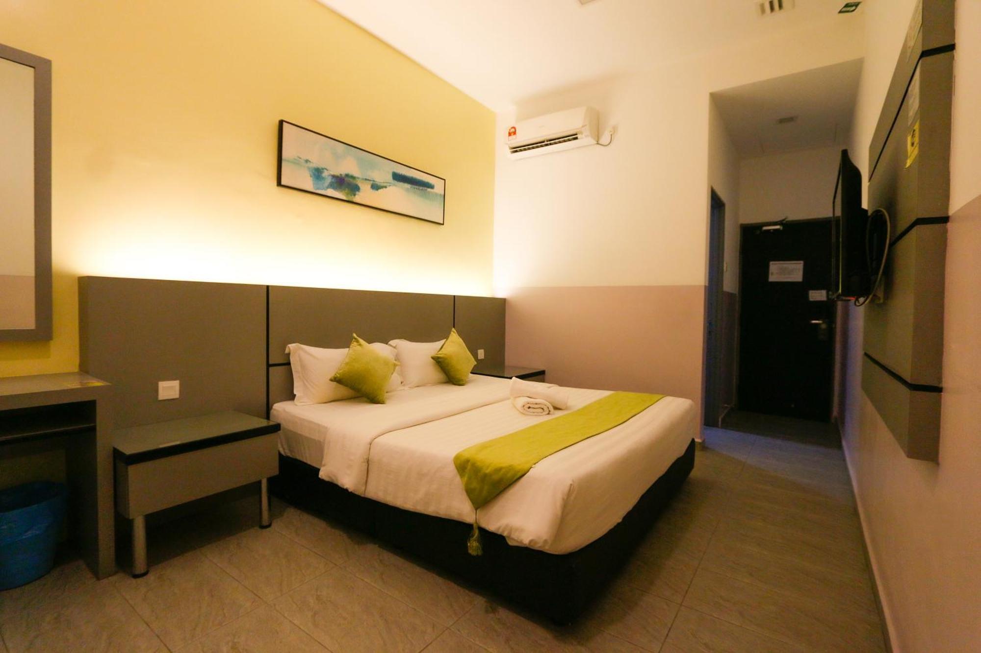 Travelland Hotel Ipoh Exterior photo