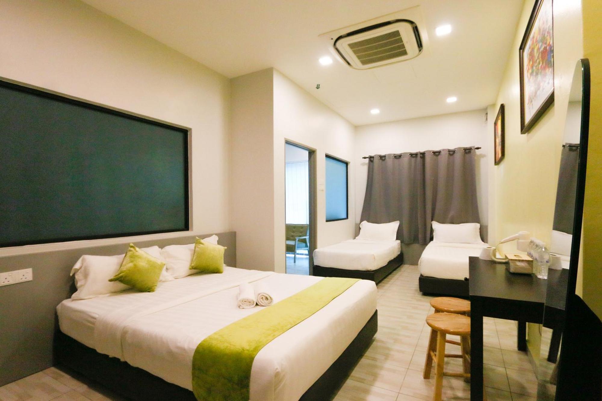 Travelland Hotel Ipoh Exterior photo