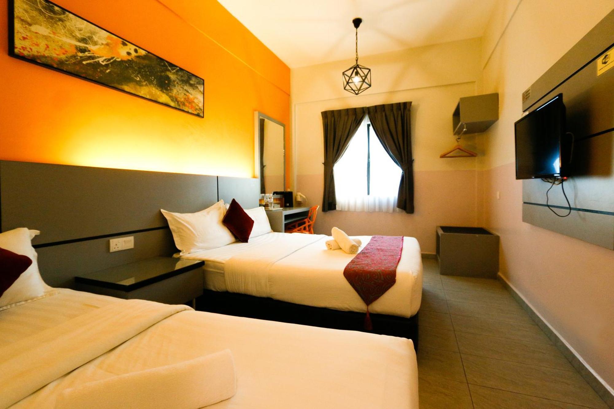 Travelland Hotel Ipoh Exterior photo