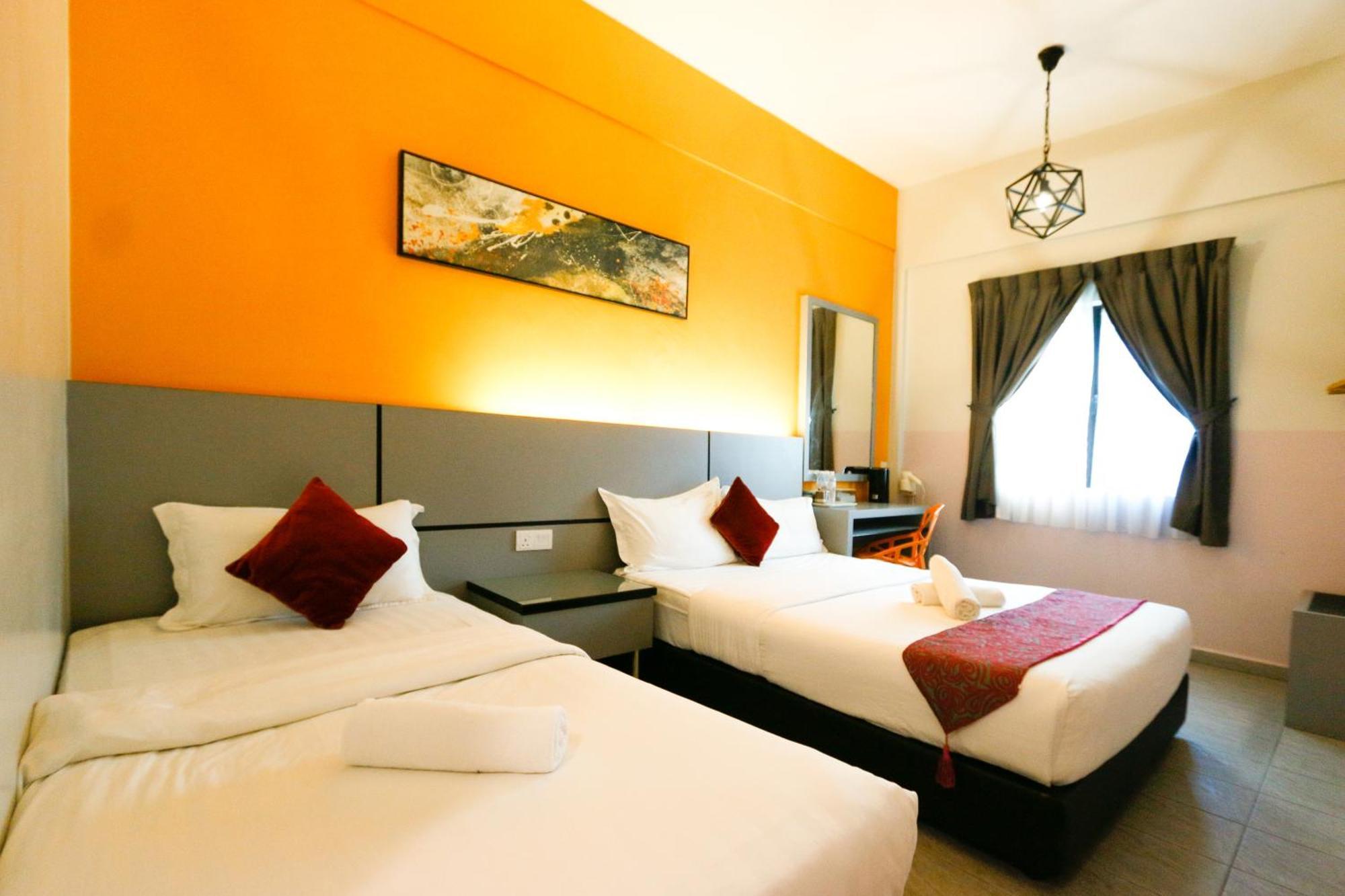 Travelland Hotel Ipoh Exterior photo