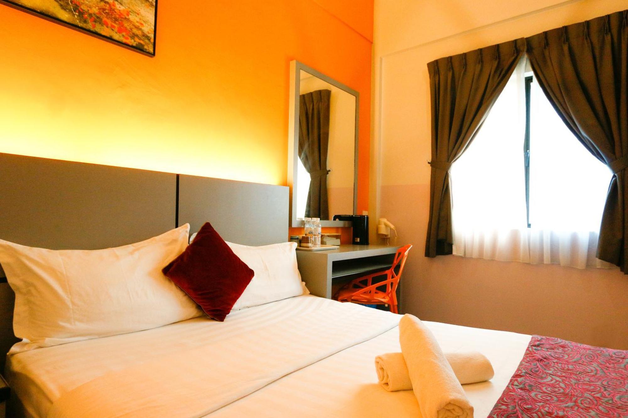 Travelland Hotel Ipoh Exterior photo