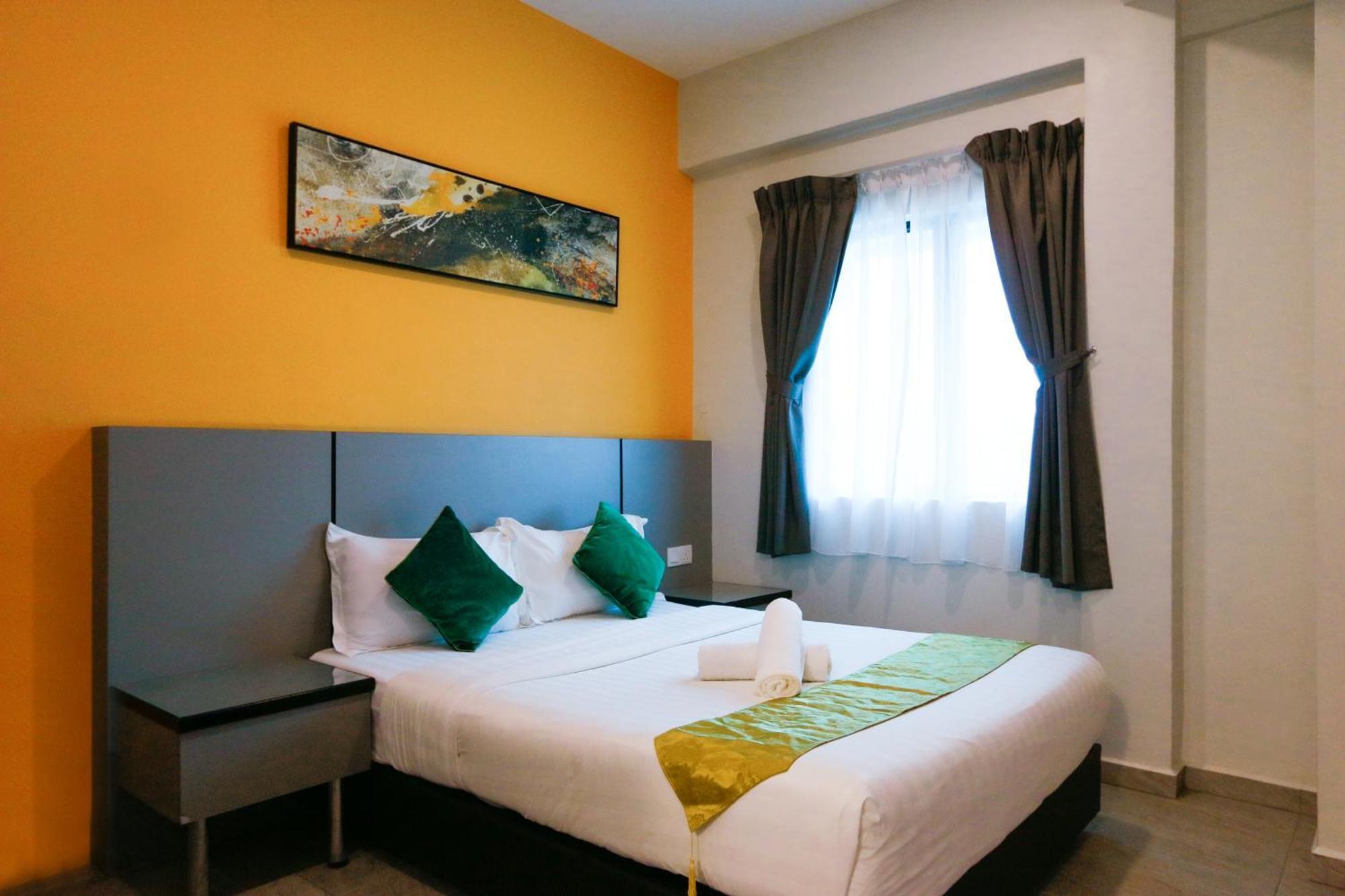 Travelland Hotel Ipoh Exterior photo