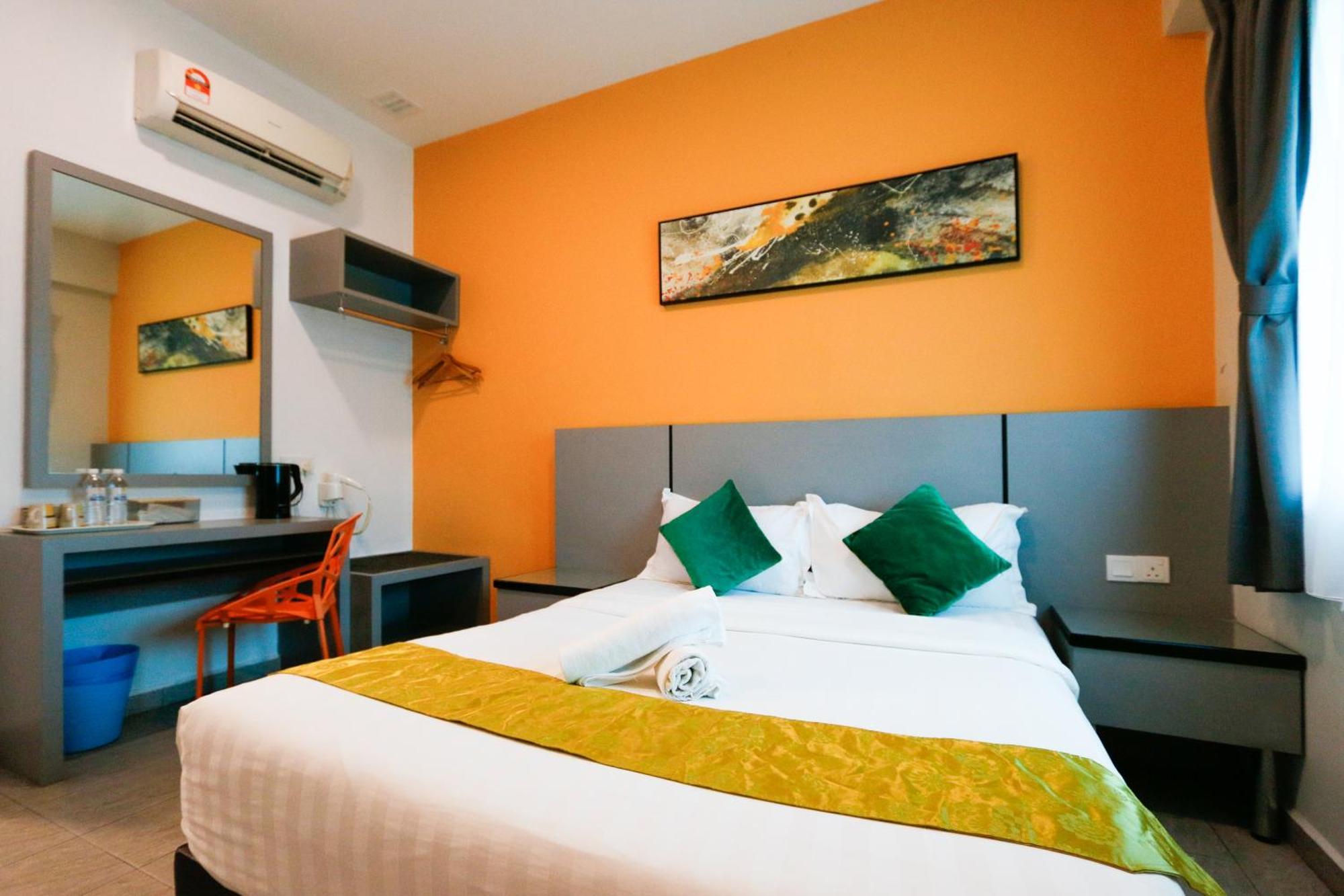 Travelland Hotel Ipoh Exterior photo